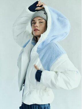 Free People Movement Around The World Puffer